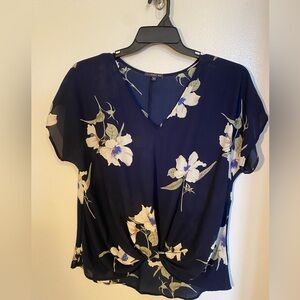 West kei navy floral top